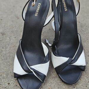 Womans size 10 Heels